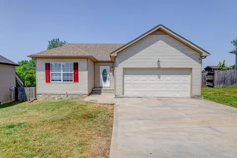 1392 Shady Hill Ct, Clarksville, TN 37042