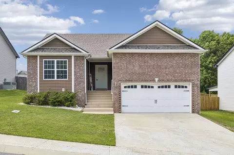1149 Racker Dr, Clarksville, TN 37043