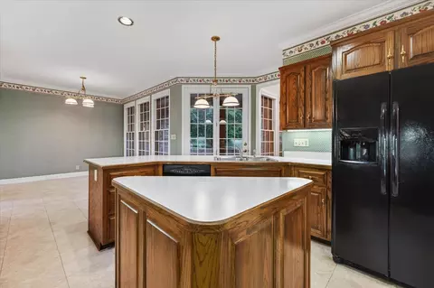 Kitchen - 216 Patrick Dr, Dover, TN 37058 photo 2 of 5