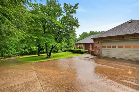 Exterior - 216 Patrick Dr, Dover, TN 37058 photo 7 of 14