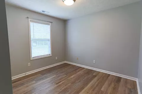 Bedroom - 4216 Birch Dr, Murfreesboro, TN 37129 photo 4 of 5