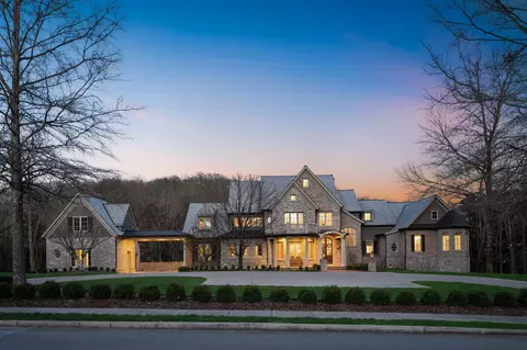 1066 Vaughn Crest Dr, Franklin, TN 37069