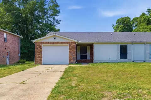 Exterior - 1440 E Cedar Ln, Madison, TN 37115 photo 3 of 7