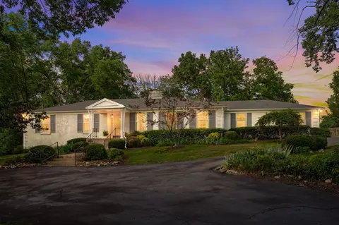 2704 Windemere Dr, Nashville, TN 37214