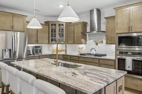837 Odell Dr, White House, TN 37188