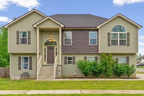 701 Tidwell Dr, Clarksville, TN 37042
