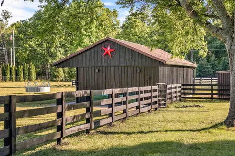 Exterior - 2031 Maple Ln, Franklin, TN 37067 photo 8 of 21