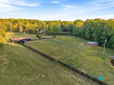 View/Area - 2031 Maple Ln, Franklin, TN 37067 photo 1 of 6
