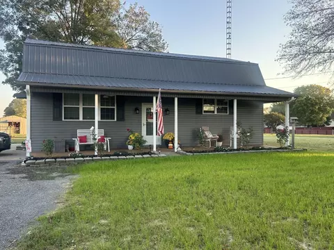 1800 Ozment Rd, Dyersburg, TN 38024