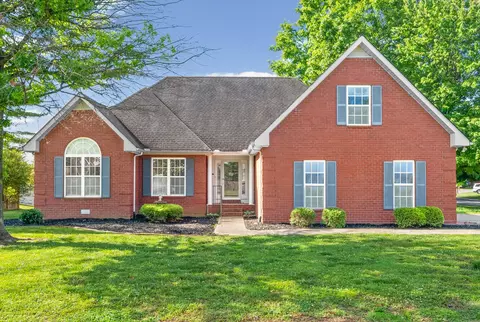 502 Forrest Pointe Dr, Murfreesboro, TN 37130