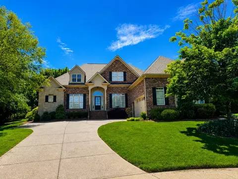 1002 Fall Creek Ct, Spring Hill, TN 37174