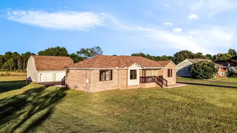 2932 Midland Rd, Shelbyville, TN 37160