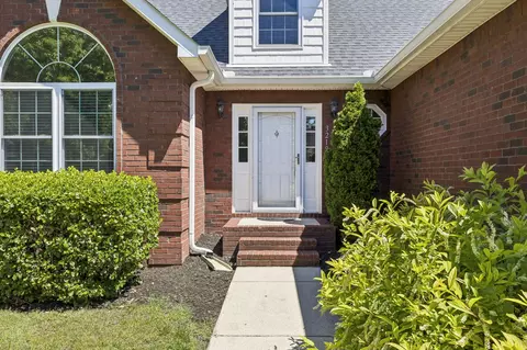 Entry Way - 3219 Chad Ct, Murfreesboro, TN 37129 photo 1 of 8