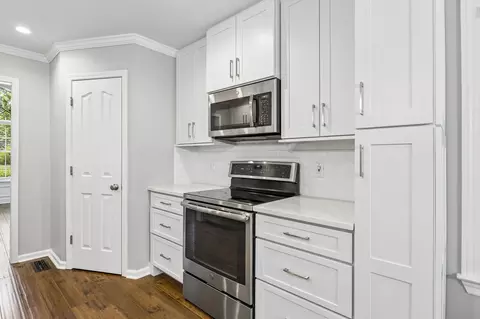 Kitchen - 3219 Chad Ct, Murfreesboro, TN 37129 photo 4 of 4
