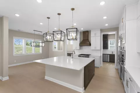 Kitchen - 1910 Accord Dr, Spring Hill, TN 37174 photo 6 of 8