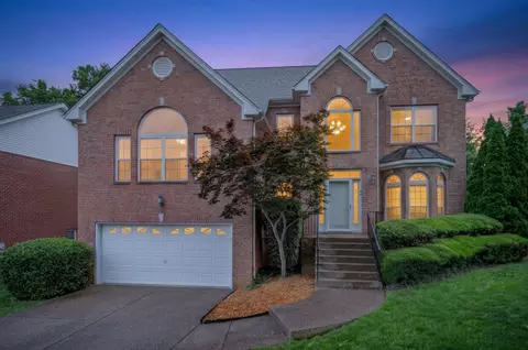 105 Lighthouse Cir, Hendersonville, TN 37075