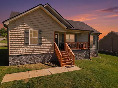 112 Fairview Ave, Cornersville, TN 37047