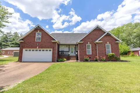 217 Riggs Ave, Portland, TN 37148