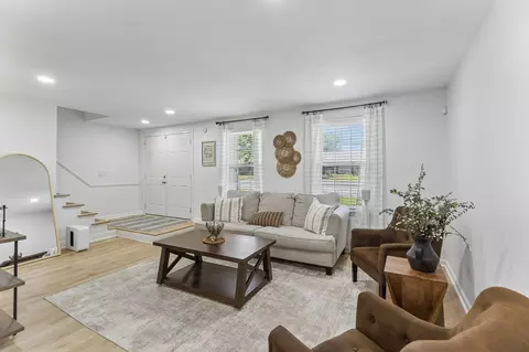 968 Todd Preis Dr, Nashville, TN 37221
