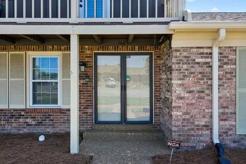 968 Todd Preis Dr, Nashville, TN 37221
