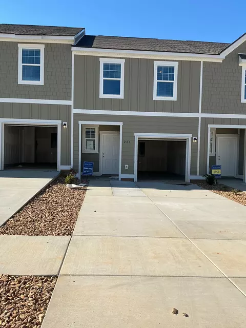221 Darlington Dr #221, Dickson, TN 37055
