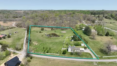 365 Martin Rd, Portland, TN 37148