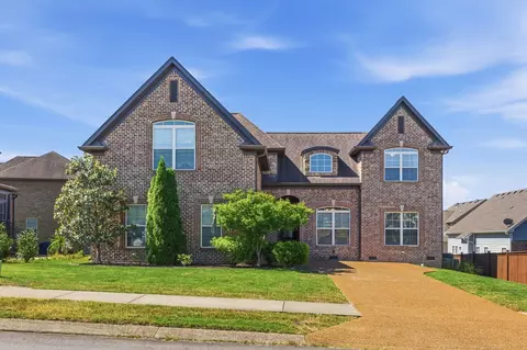 209 Karen Dr, Mount Juliet, TN 37122
