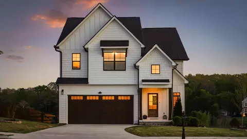 7424 Crowes Nest Dr, Harrison, TN 37341