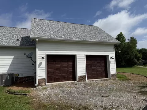Exterior - 302 Ligon Ln, Baxter, TN 38544 photo 15 of 15