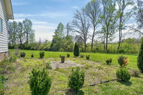 Exterior - 302 Ligon Ln, Baxter, TN 38544 photo 13 of 15