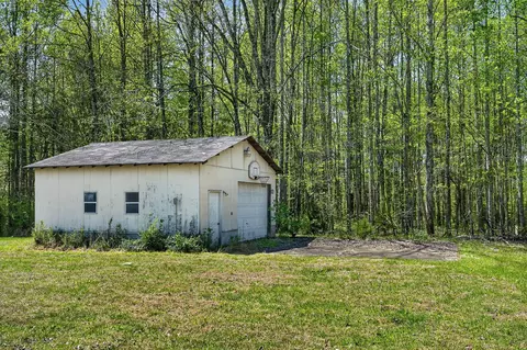 Exterior - 302 Ligon Ln, Baxter, TN 38544 photo 10 of 15