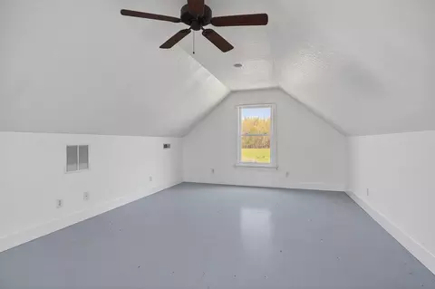 Bedroom - 302 Ligon Ln, Baxter, TN 38544 photo 8 of 8