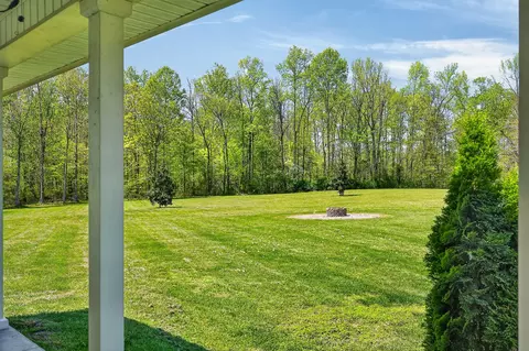 Exterior - 302 Ligon Ln, Baxter, TN 38544 photo 4 of 15
