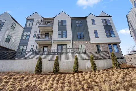 505 Community Ct #302, Nashville, TN 37209