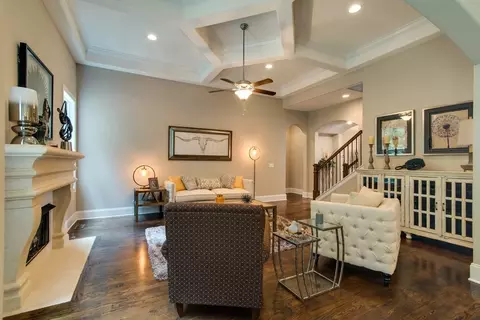 Living - 182 Blueberry Ct, Murfreesboro, TN 37128 photo 2 of 5