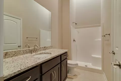 Bath - 182 Blueberry Ct, Murfreesboro, TN 37128 photo 6 of 6