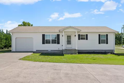 85 El Camino Real Dr, Cadiz, KY 42211