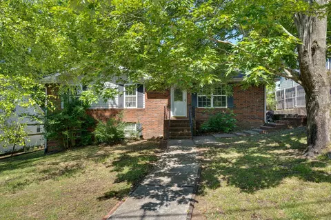 117 Vivian Ln, Carthage, TN 37030