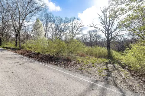 834 Fairmount Ave, Signal Mountain, TN 37377