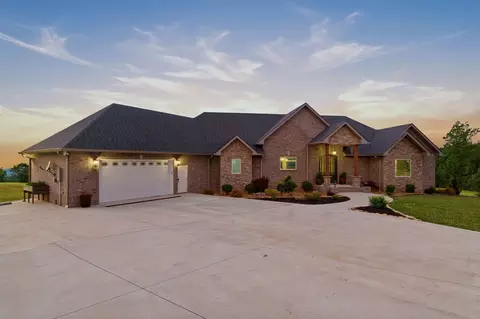 577 Box House Rd, Belvidere, TN 37306