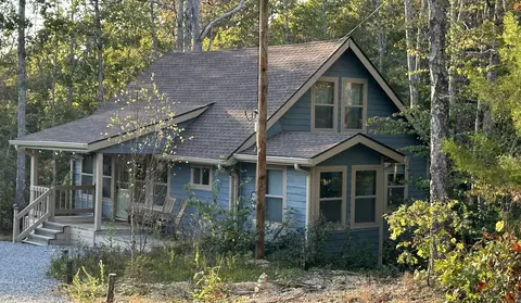 1030 Johnson Hollow Rd, Mcewen, TN 37101
