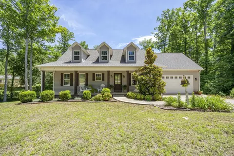 127 Sycamore St, Adamsville, TN 38310