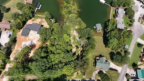 77 Indian Shadows Dr, Ten Mile, TN 37880