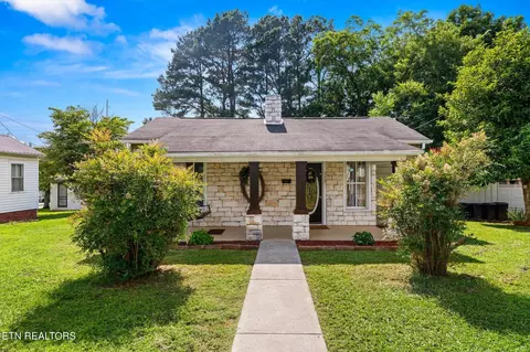 112 S Clark South St, Sweetwater, TN 37874