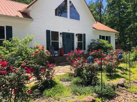 321 Shri Nagi Pl, Mcminnville, TN 37110