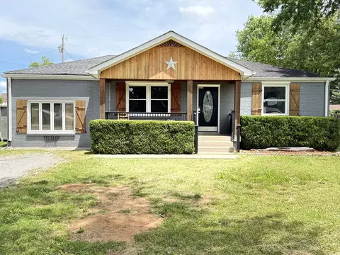 321 Breckinridge Dr, Smyrna, TN 37167