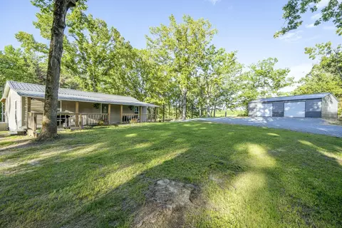 5525 Holland Creek Rd, Savannah, TN 38372