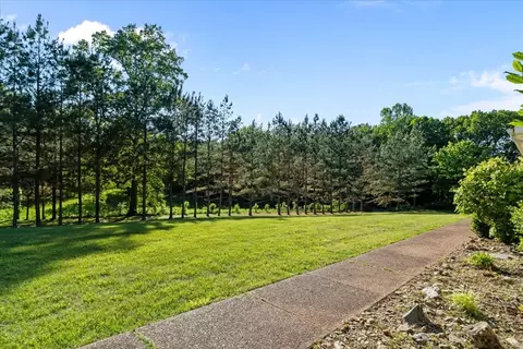 Exterior - 2440 Maple Grove Rd, Dickson, TN 37055 photo 3 of 15