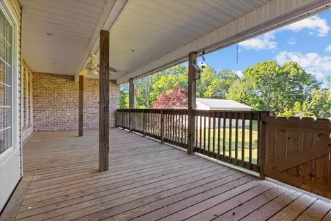 Exterior - 2440 Maple Grove Rd, Dickson, TN 37055 photo 5 of 15