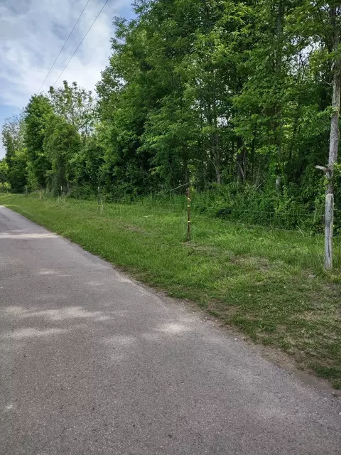 689 Stone Door Rd, Beersheba Springs, TN 37305